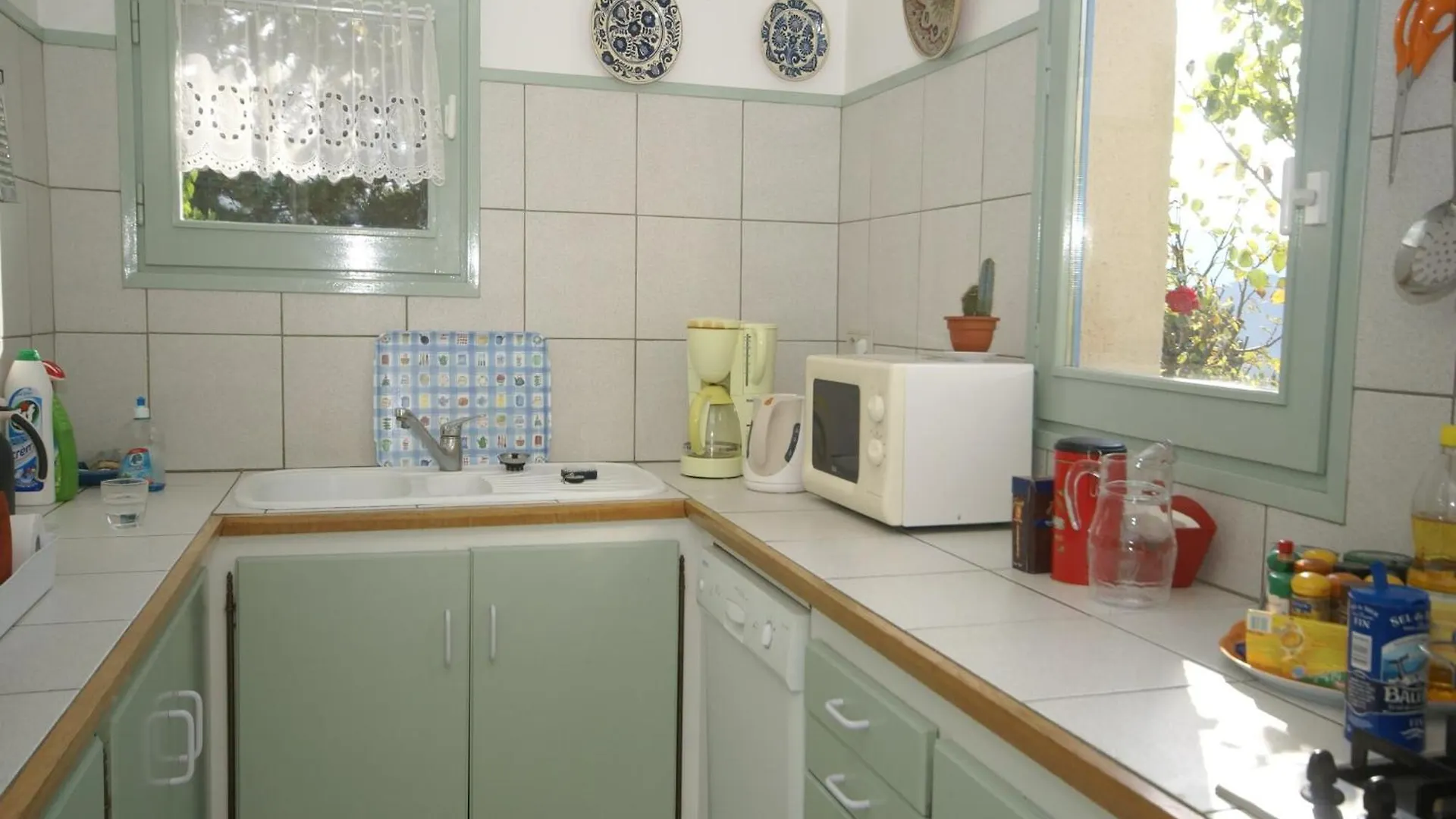 Дом отдыха Вилла House With Private Pool And Beautiful View, Cleaning Included Marignac-en-Diois